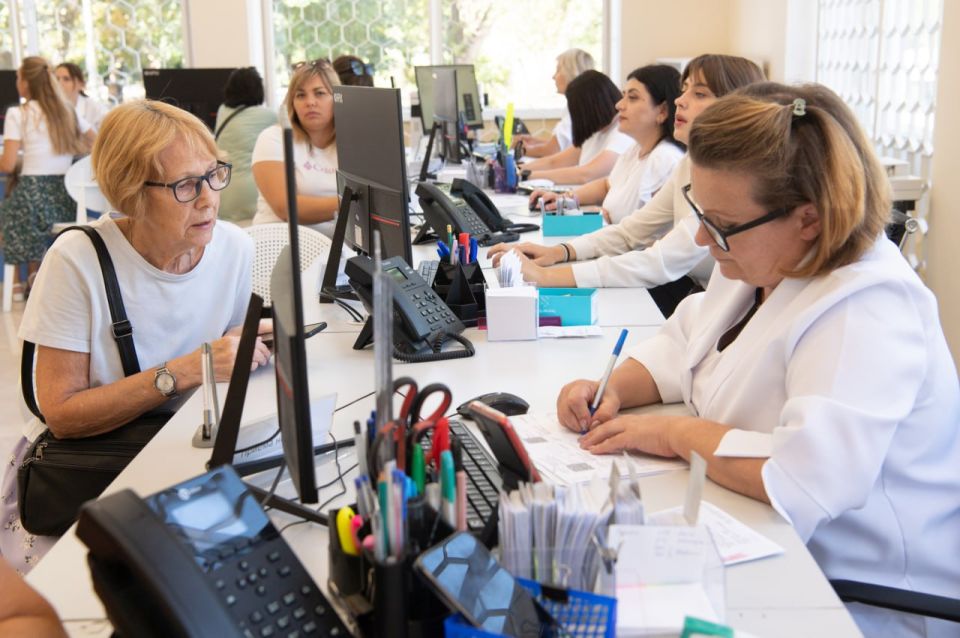 Михаил Развожаев: Сегодня утром открыли новый центр обслуживания абонентов ГУП «Севастопольгаз», на улице Ленина, 13 Михаил Развожаев: Сегодня утром открыли новый центр обслуживания абонентов ГУП «Севастопольгаз», на улице Ленина, 13