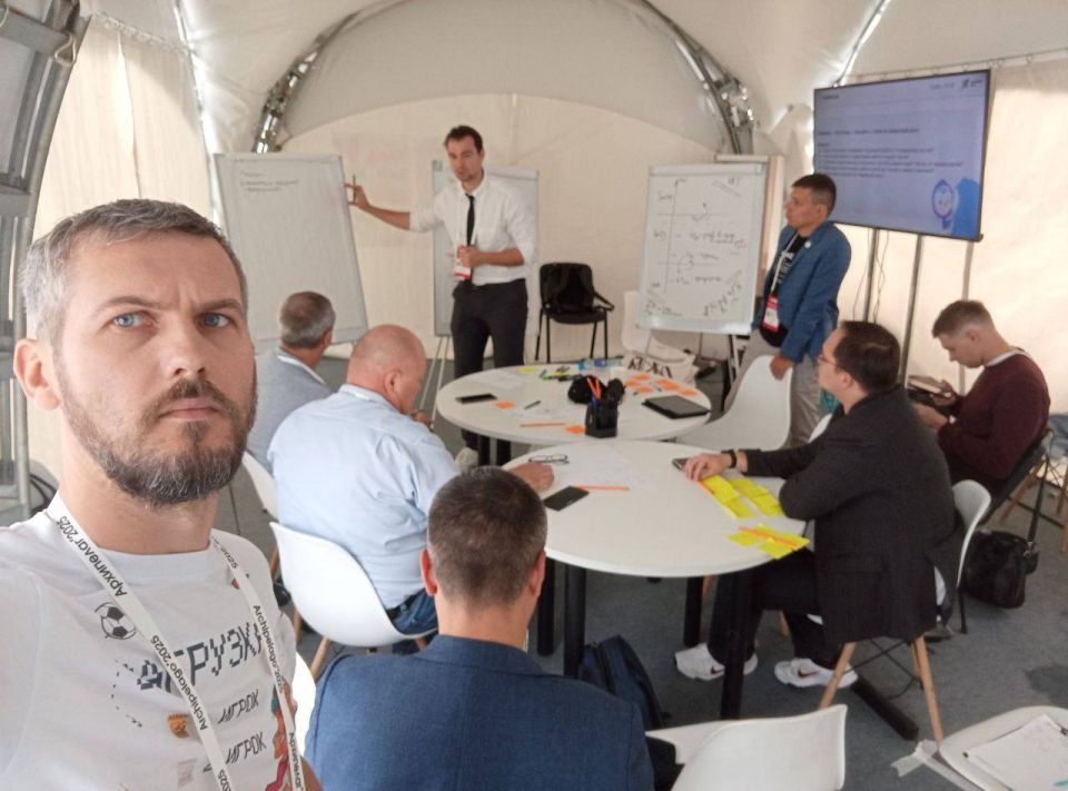 Михаил Развожаев: На уходящей неделе на площадке Сколковского института науки и технологий проходил ежегодный проектно-образовательный интенсив «Архипелаг-2025», который стал частью международного форума «Беспилотные системы» Михаил Развожаев: На уходящей неделе на площадке Сколковского института науки и технологий проходил ежегодный проектно-образовательный интенсив «Архипелаг-2025», который стал частью международного форума «Беспилотные системы»