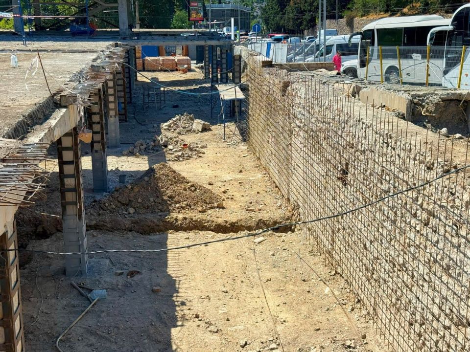 В Ялте продолжается реконструкция автовокзала В Ялте продолжается реконструкция автовокзала