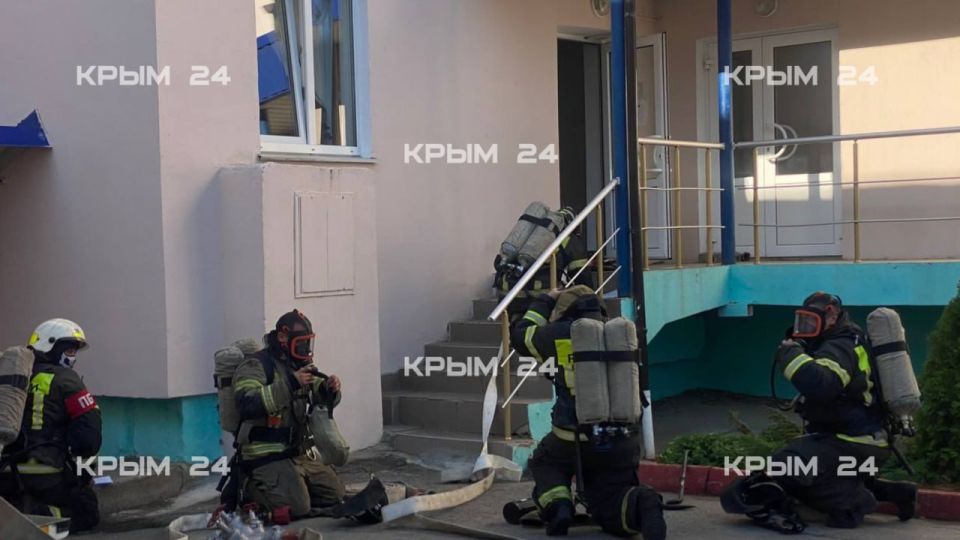 Скопление пожарных у керченского санатория оказалось учениями Скопление пожарных у керченского санатория оказалось учениями