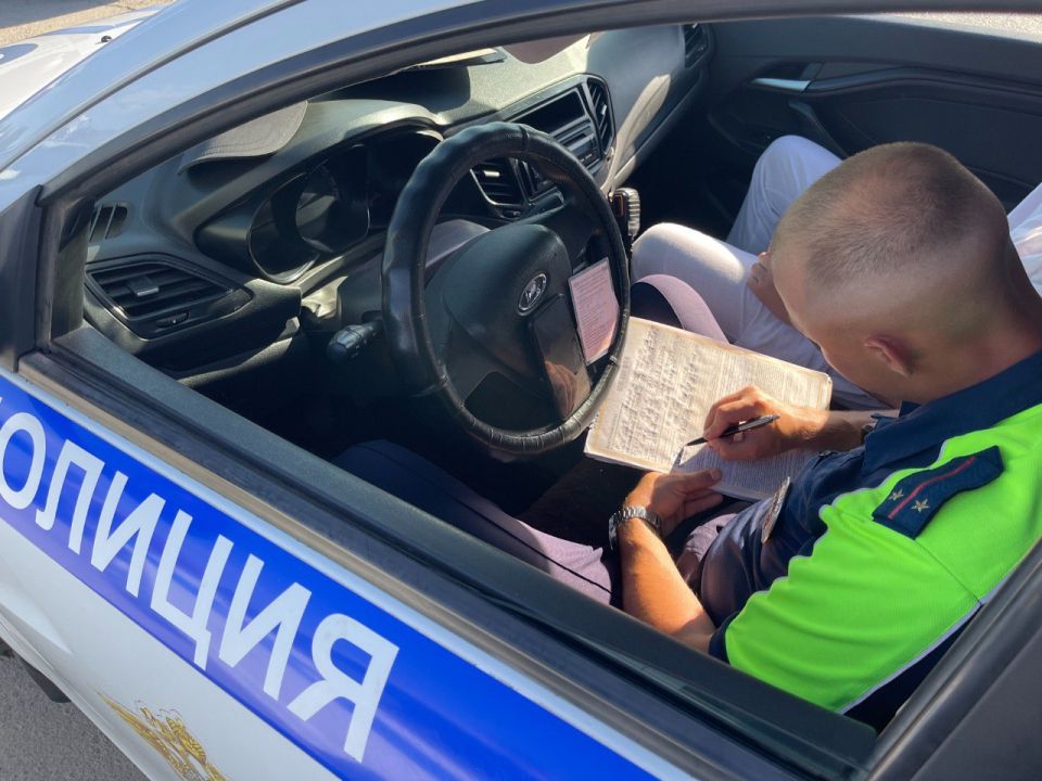 В Евпатории подведены итоги оперативно-профилактического мероприятия "Тонировка" В Евпатории подведены итоги оперативно-профилактического мероприятия "Тонировка"