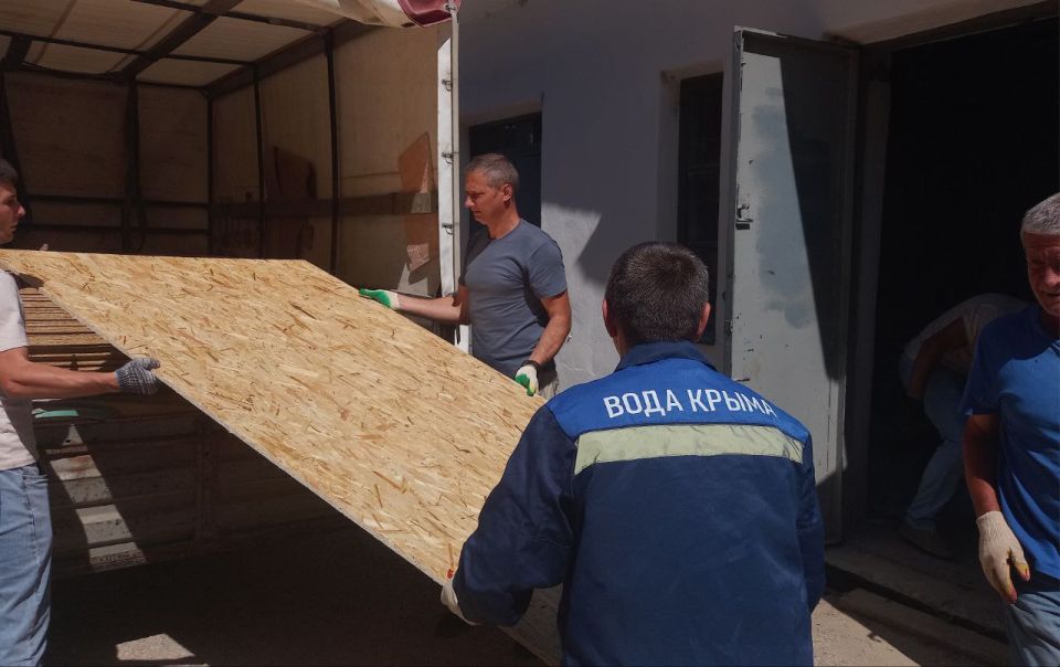 Вода Крыма: #своихнебросаем. 19 августа во всем мире считается Днем гуманитарной помощи! В нынешних условиях эта дата приобретает особую значимость: человеческая забота и взаимопомощь становятся той силой, которая помогает... Вода Крыма: #своихнебросаем. 19 августа во всем мире считается Днем гуманитарной помощи! В нынешних условиях эта дата приобретает особую значимость: человеческая забота и взаимопомощь становятся той силой, которая помогает...