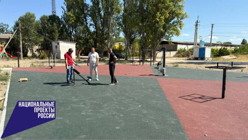 Антон Кравец: Провел мониторинг хода работ по благоустройству общественной территории по ул.Лесная. Встретился с подрядчиком, обсудили ход завершения работ, указал на имеющиеся замечания Антон Кравец: Провел мониторинг хода работ по благоустройству общественной территории по ул.Лесная. Встретился с подрядчиком, обсудили ход завершения работ, указал на имеющиеся замечания