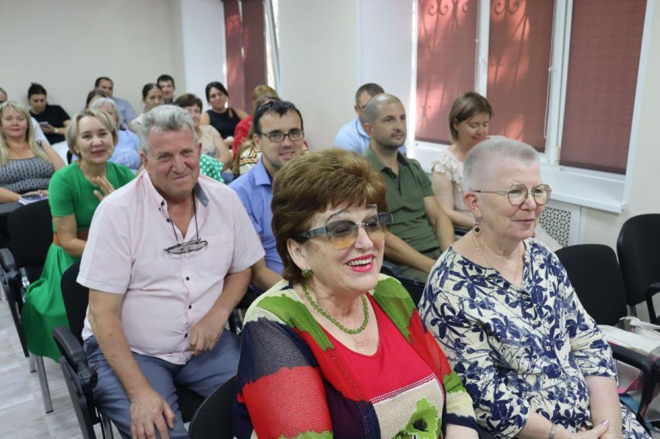 Владислав Хаджиев: Почетный гражданин муниципального образования Сакский район Павленко Николай Петрович награждён Орденом «За верность долгу»! Гордимся! Владислав Хаджиев: Почетный гражданин муниципального образования Сакский район Павленко Николай Петрович награждён Орденом «За верность долгу»! Гордимся!