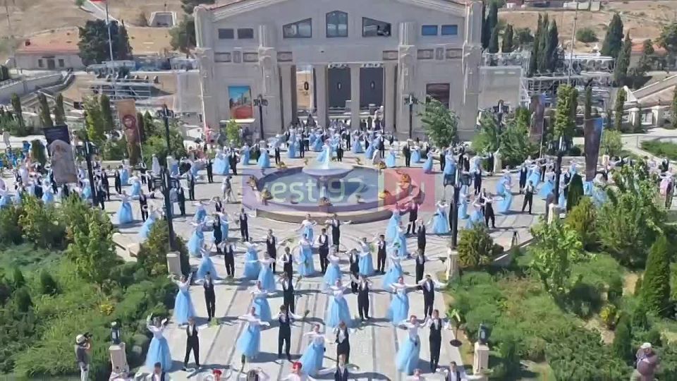 Еще кадры с Преображенского бала в Новом Херсонесе