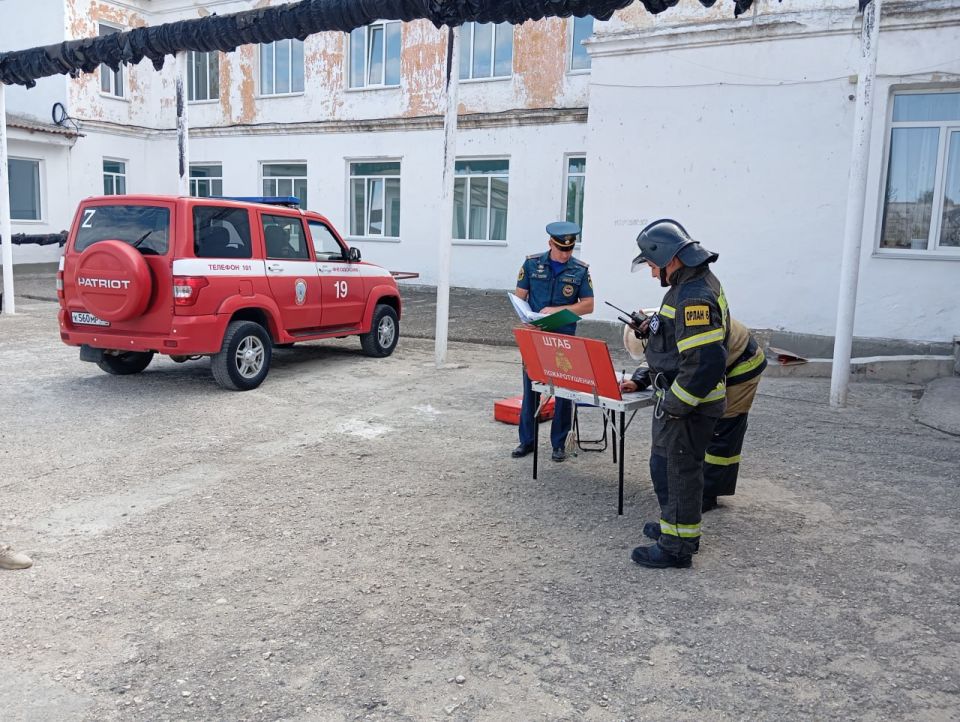 ���������� � �������� ����: ������ �������-����������� ������ � �����