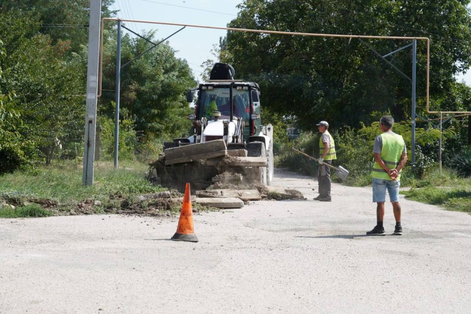 В городе продолжаются работы по ремонту улично-дорожной сети В городе продолжаются работы по ремонту улично-дорожной сети