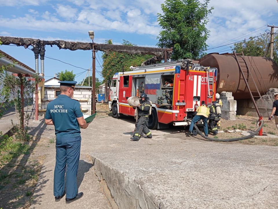 ���������� � �������� ����: ������ �������-����������� ������ � �����