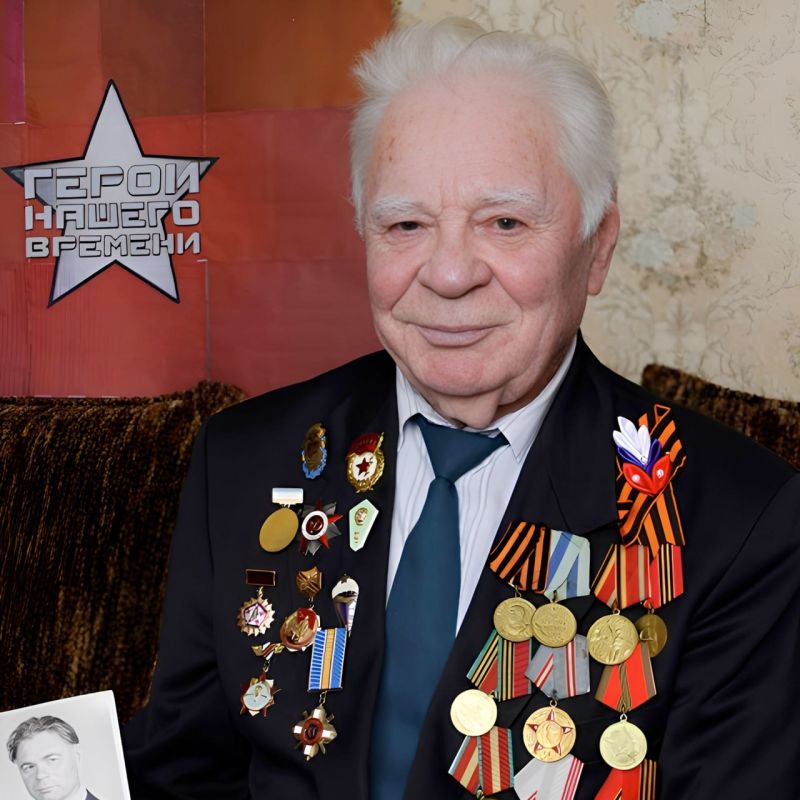  :            !   ,     ,       