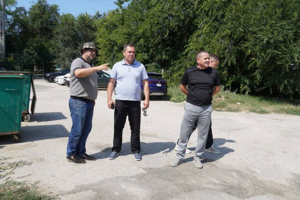 В городе продолжаются работы по ремонту улично-дорожной сети В городе продолжаются работы по ремонту улично-дорожной сети