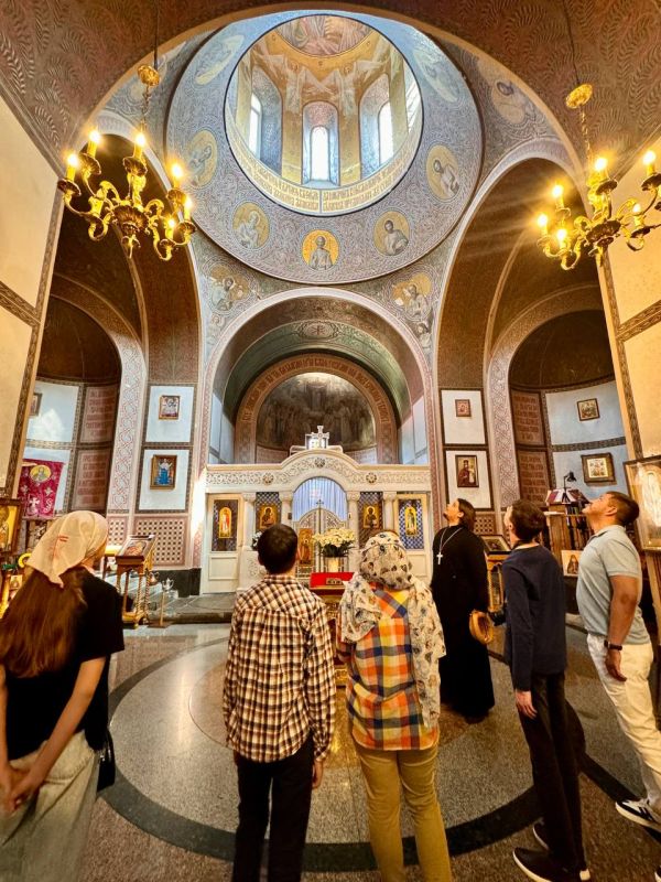 Храм Покрова в Нижней Ореанде Храм Покрова в Нижней Ореанде
