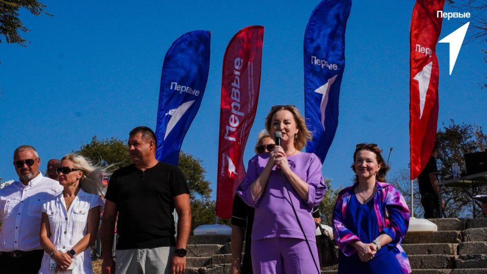 Фестиваль водных видов спорта прогремел на всё восточное побережье Крыма! Фестиваль водных видов спорта прогремел на всё восточное побережье Крыма!