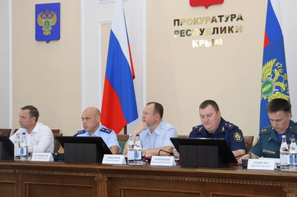 В прокуратуре Крыма обсудили результаты работы правоохранительных органов по возмещению ущерба, причиненного преступлениями В прокуратуре Крыма обсудили результаты работы правоохранительных органов по возмещению ущерба, причиненного преступлениями