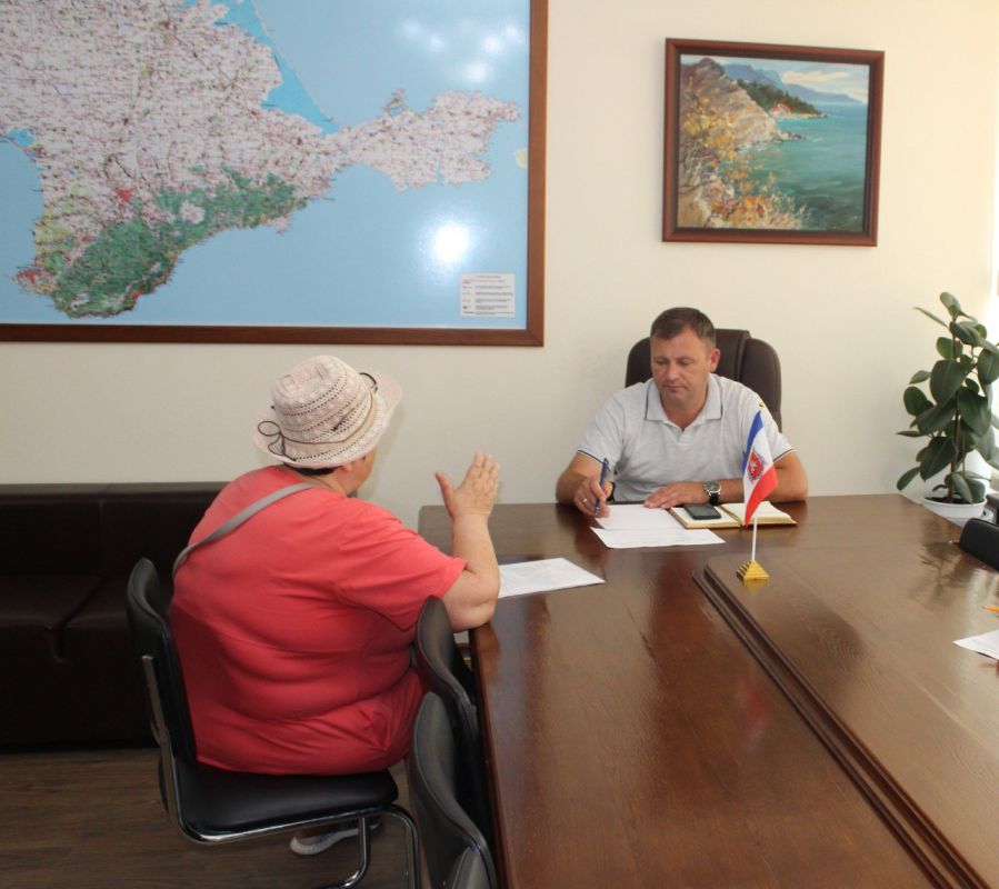 Игорь Крутьков: Вчера провел личный прием граждан, на который обратилось пять человек