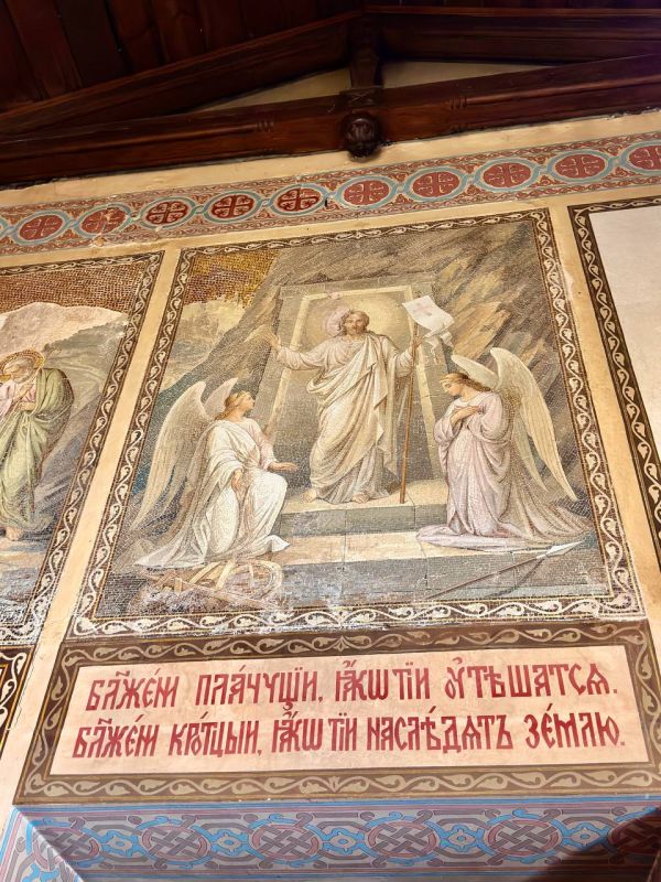 Храм Покрова в Нижней Ореанде Храм Покрова в Нижней Ореанде