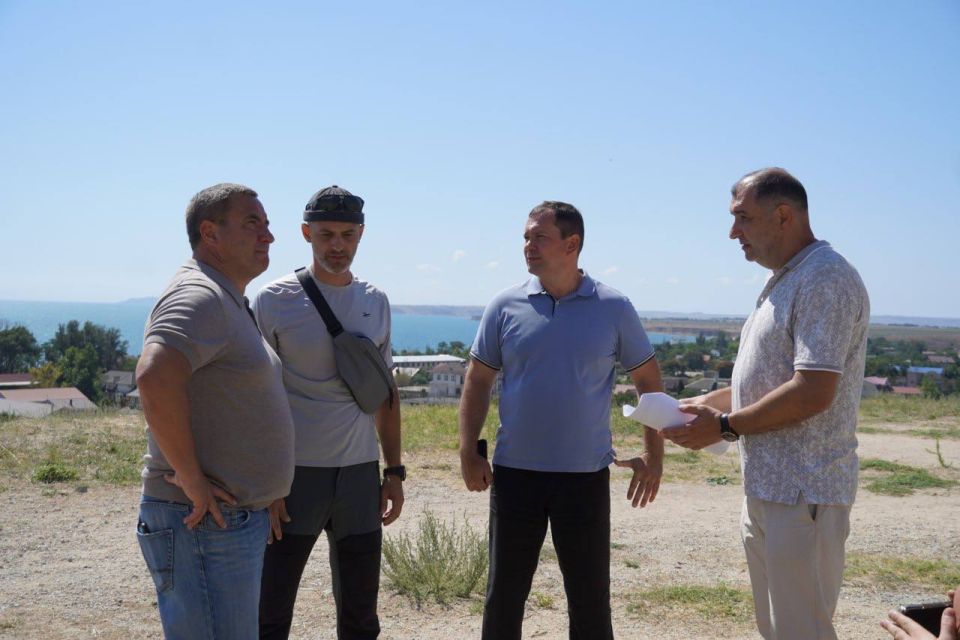 В Керчи с рабочим визитом побывали заместитель министра культуры Республики Крым Андрей Ростенко и заместитель начальника департамента государственной охраны культурного наследия Министерства культуры Александр Диденко В Керчи с рабочим визитом побывали заместитель министра культуры Республики Крым Андрей Ростенко и заместитель начальника департамента государственной охраны культурного наследия Министерства культуры Александр Диденко