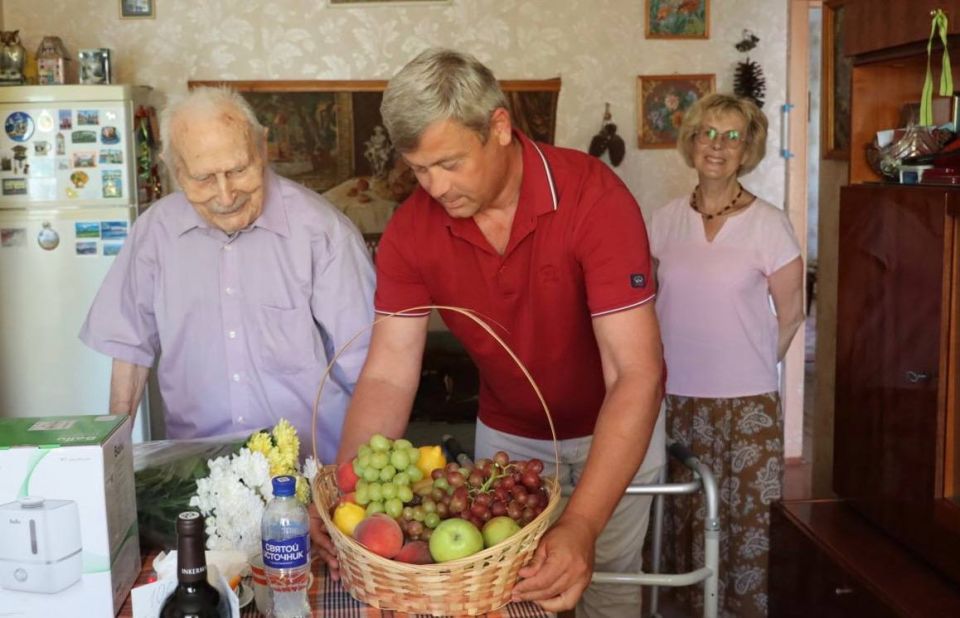 Ветерану Великой Отечественной войны Михаилу Федотовичу Кольченко исполнилось 106 лет Ветерану Великой Отечественной войны Михаилу Федотовичу Кольченко исполнилось 106 лет