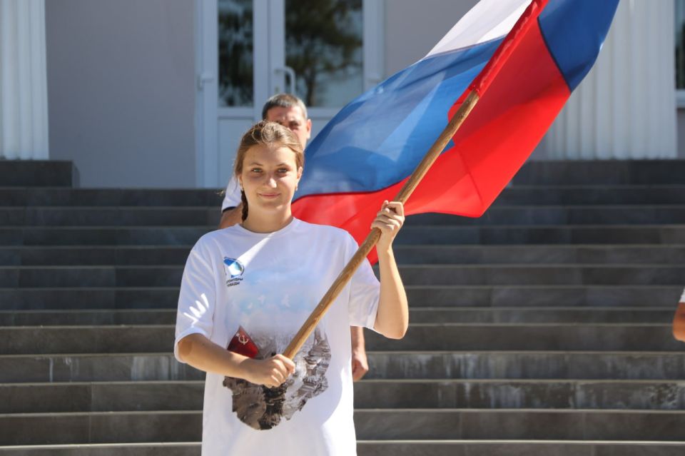 Ольга Урайкина: В районном Доме культуры состоялось праздничное мероприятие, приуроченное ко Дню государственного флага Российской Федерации Ольга Урайкина: В районном Доме культуры состоялось праздничное мероприятие, приуроченное ко Дню государственного флага Российской Федерации
