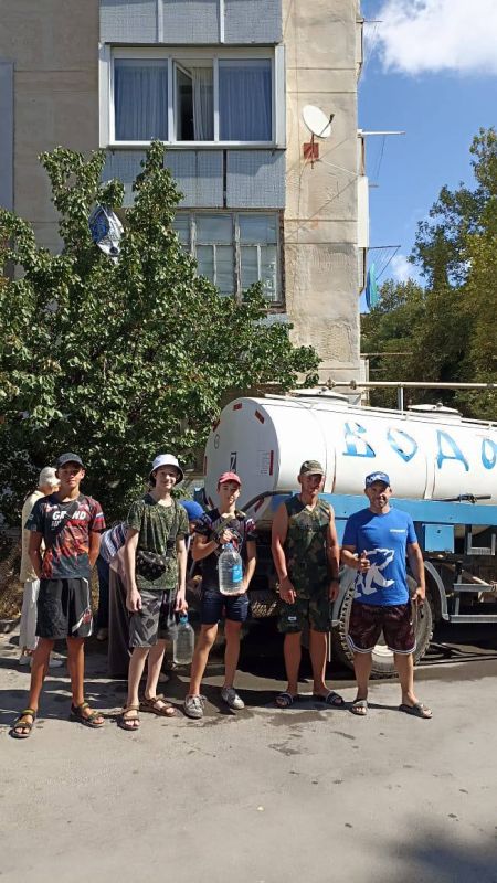 Кирилл Чебышев: Хочу выразить искреннюю благодарность депутатам городского совета и нашим волонтёрам за оперативную и неравнодушную помощь в доставке питьевой воды маломобильным и пожилым жителям Судака Кирилл Чебышев: Хочу выразить искреннюю благодарность депутатам городского совета и нашим волонтёрам за оперативную и неравнодушную помощь в доставке питьевой воды маломобильным и пожилым жителям Судака