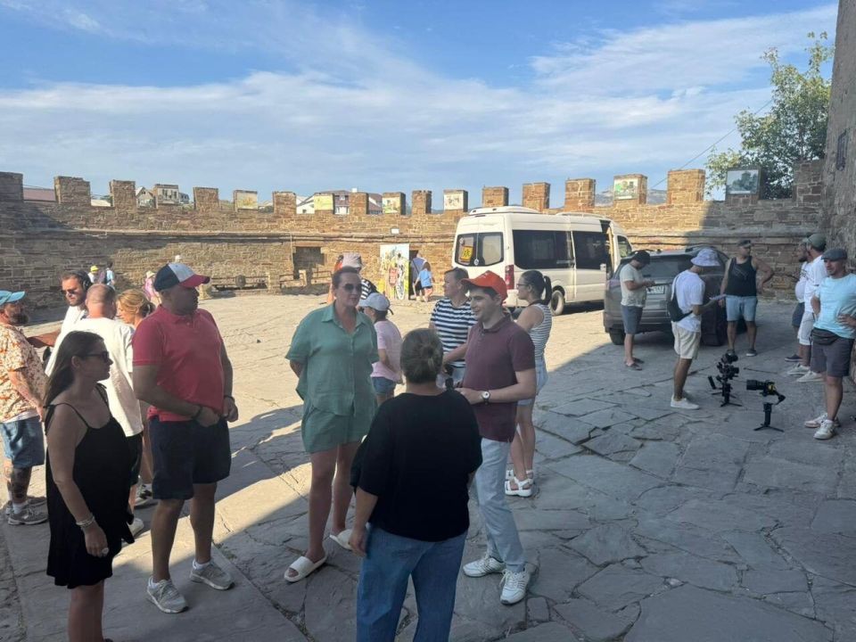 Повара на колёсах. Съемки гастрономического тревел-шоу в Судакской крепости Повара на колёсах. Съемки гастрономического тревел-шоу в Судакской крепости
