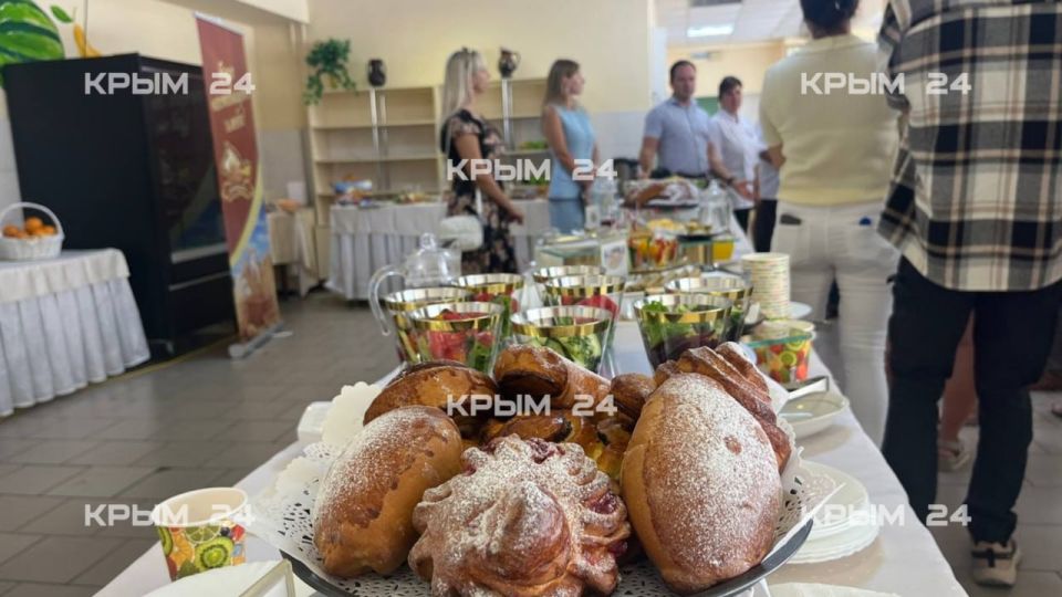 В Ялте презентовали меню школьного питания В Ялте презентовали меню школьного питания