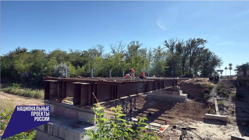 В рамках реализации национального проекта «Инфраструктура для жизни» в Нижнегорском районе ведутся работы по реконструкции мостового перехода «Уютное-Зоркино-Чкалово» В рамках реализации национального проекта «Инфраструктура для жизни» в Нижнегорском районе ведутся работы по реконструкции мостового перехода «Уютное-Зоркино-Чкалово»