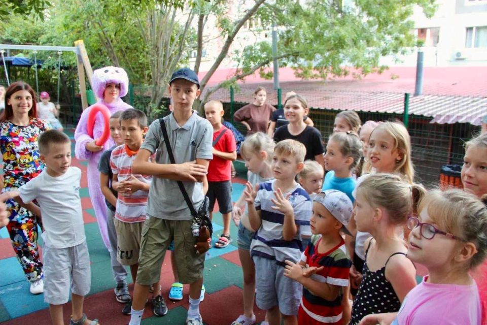 На ЮБК открыли новые игровые пространства для детей На ЮБК открыли новые игровые пространства для детей