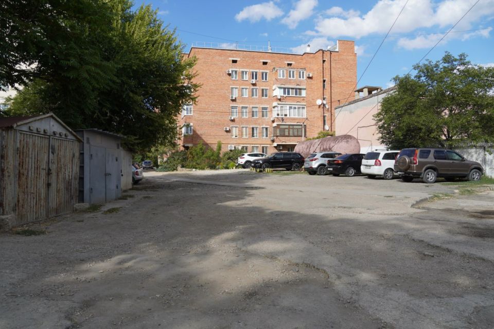Во дворе по ул. Советской, 7, 9/16 подрядная организация «СУ-7» приступила к работам по благоустройству Во дворе по ул. Советской, 7, 9/16 подрядная организация «СУ-7» приступила к работам по благоустройству