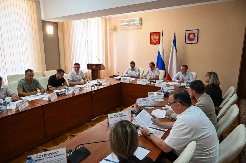 Принял участие в рабочем совещании по вопросу подготовки проекта Постановления Совета министров Республики Крым «Об особенностях организации деятельности гостевых домов на территории Крыма». Принял участие в рабочем совещании по вопросу подготовки проекта Постановления Совета министров Республики Крым «Об особенностях организации деятельности гостевых домов на территории Крыма».