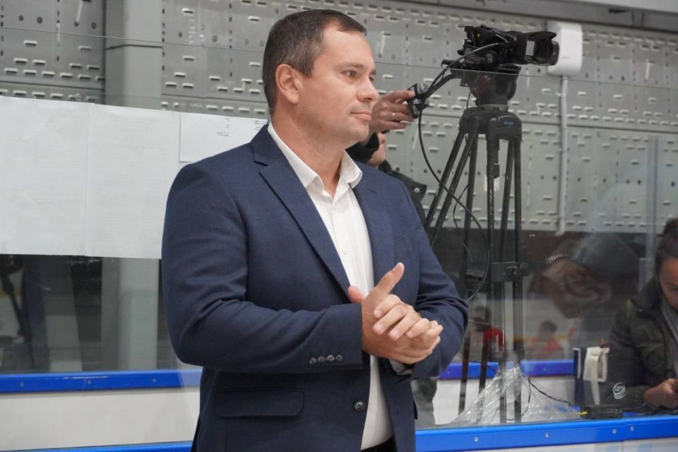 В Керчи завершился первый межрегиональный фестиваль по хоккею-следж, посвящённый Дню государственного флага Российской Федерации В Керчи завершился первый межрегиональный фестиваль по хоккею-следж, посвящённый Дню государственного флага Российской Федерации