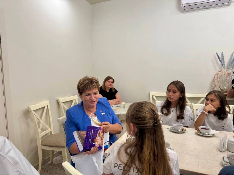 Алла Пономаренко дала старт проекту «Наставницы политики» Алла Пономаренко дала старт проекту «Наставницы политики»