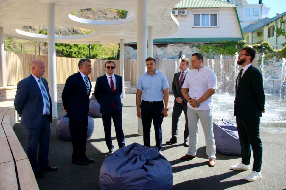 Константин Шимановский: Открытие второй очереди пляжа «Изумрудный» Константин Шимановский: Открытие второй очереди пляжа «Изумрудный»