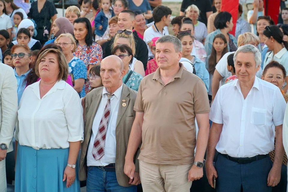 Александр Юрьев: Сегодня евпаторийские микрорайоны Исмаил-бей и Спутник-1 празднуют 35-летие со дня основания Александр Юрьев: Сегодня евпаторийские микрорайоны Исмаил-бей и Спутник-1 празднуют 35-летие со дня основания