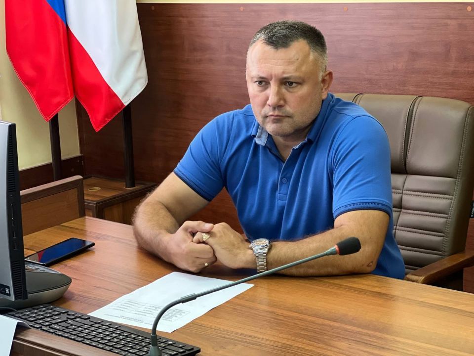 «Постоянная коммуникация председателей с мастерами, закрепленными за их домами – важный аспект эффективного взаимодействия. От этого в первую очередь зависит оперативное и своевременное решение всех возникающих вопросов», – ... «Постоянная коммуникация председателей с мастерами, закрепленными за их домами – важный аспект эффективного взаимодействия. От этого в первую очередь зависит оперативное и своевременное решение всех возникающих вопросов», – ...