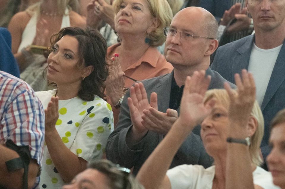 ,  ,   ,         ,   ,  . ,  ,  ,      .    , ,  ...