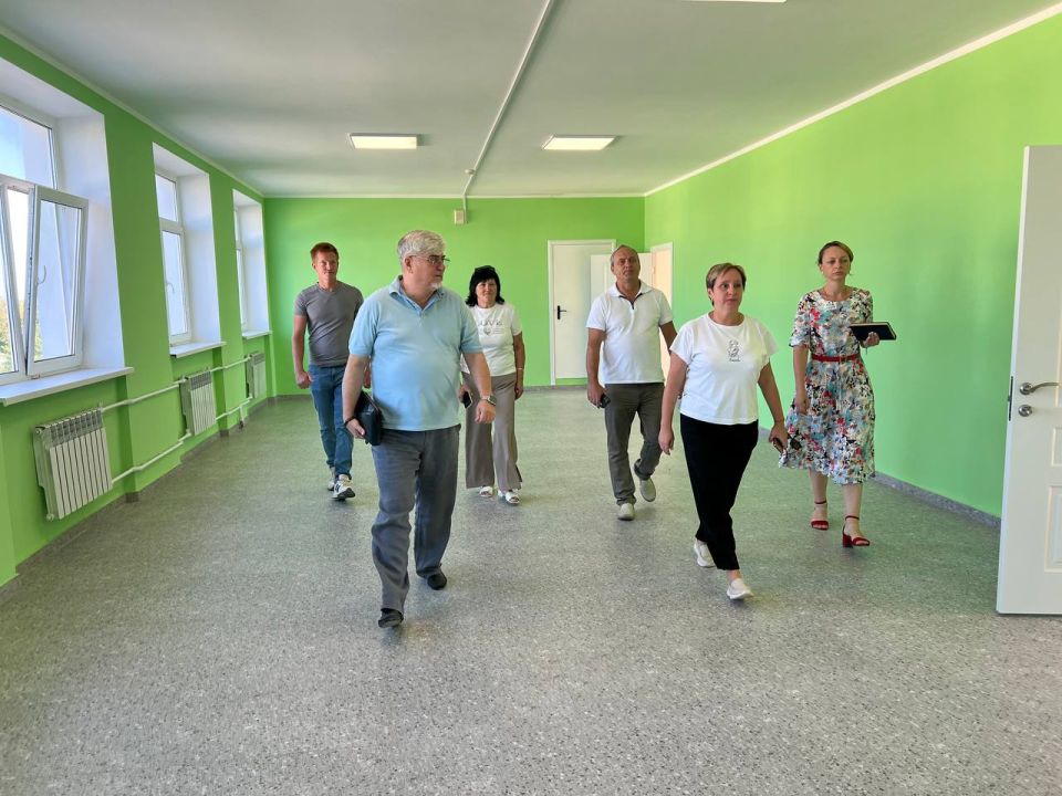 Игорь Ивин: В ходе традиционного утреннего объезда города проверил готовность образовательных учреждений к новому учебному году Игорь Ивин: В ходе традиционного утреннего объезда города проверил готовность образовательных учреждений к новому учебному году