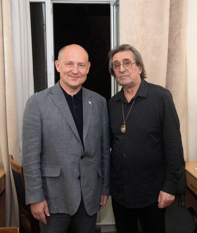 ,  ,   ,         ,   ,  . ,  ,  ,      .    , ,  ...