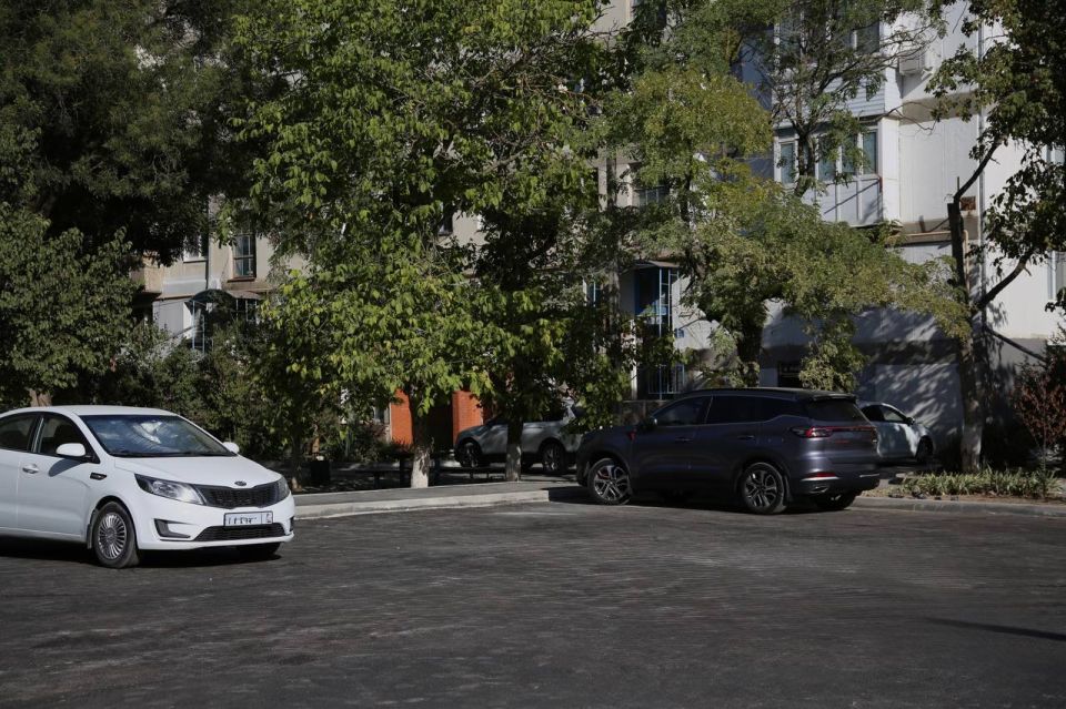 Все работы по благоустройству придомовой территории по ул. Гагарина, 9 завершены! Все работы по благоустройству придомовой территории по ул. Гагарина, 9 завершены!