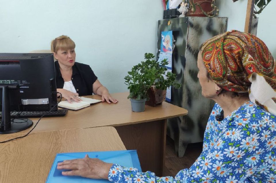 Помощником главы Администрации Раздольненского района по вопросам межнациональных отношений Л.Мирошниченко, 28 августа 2025 года был проведен прием граждан в пгт Помощником главы Администрации Раздольненского района по вопросам межнациональных отношений Л.Мирошниченко, 28 августа 2025 года был проведен прием граждан в пгт