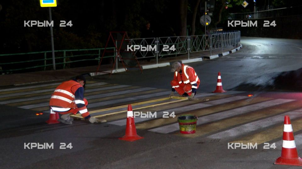 Дорожную разметку обновят в Ялте к новому учебному году Дорожную разметку обновят в Ялте к новому учебному году
