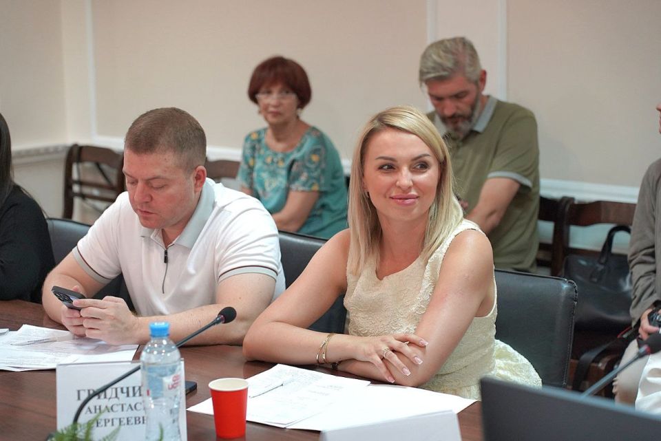 В Симферополе состоялось открытие фестиваля финно-угорских народов «Шумбрат» В Симферополе состоялось открытие фестиваля финно-угорских народов «Шумбрат»