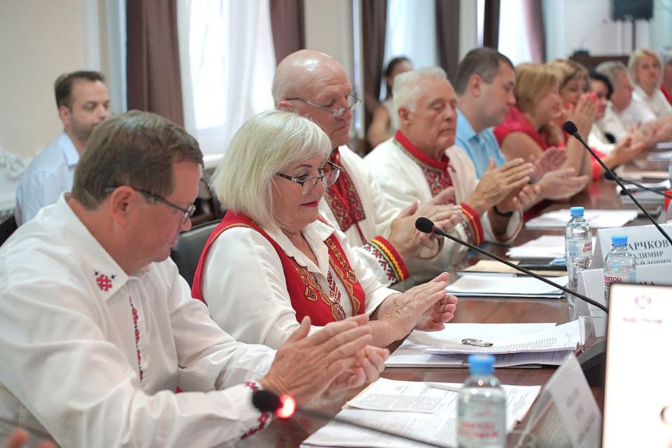 В Симферополе состоялось открытие фестиваля финно-угорских народов «Шумбрат» В Симферополе состоялось открытие фестиваля финно-угорских народов «Шумбрат»