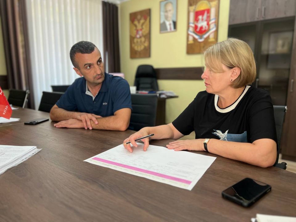 Игорь Ивин: Текущие вопросы по капитальному ремонту городского парка, дальнейшие меры по устранению возможных отставаний и обеспечение своевременного завершения ремонта обсудили сегодня на рабочей встрече с подрядчиком и... Игорь Ивин: Текущие вопросы по капитальному ремонту городского парка, дальнейшие меры по устранению возможных отставаний и обеспечение своевременного завершения ремонта обсудили сегодня на рабочей встрече с подрядчиком и...