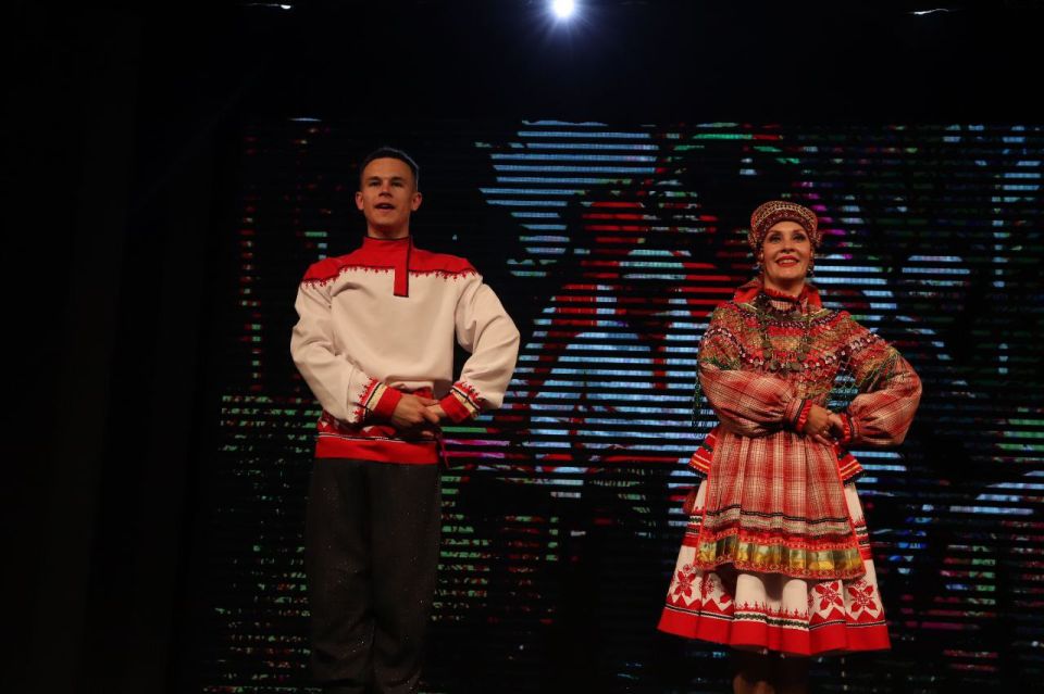 В Симферополе состоялось открытие фестиваля финно-угорских народов «Шумбрат» В Симферополе состоялось открытие фестиваля финно-угорских народов «Шумбрат»