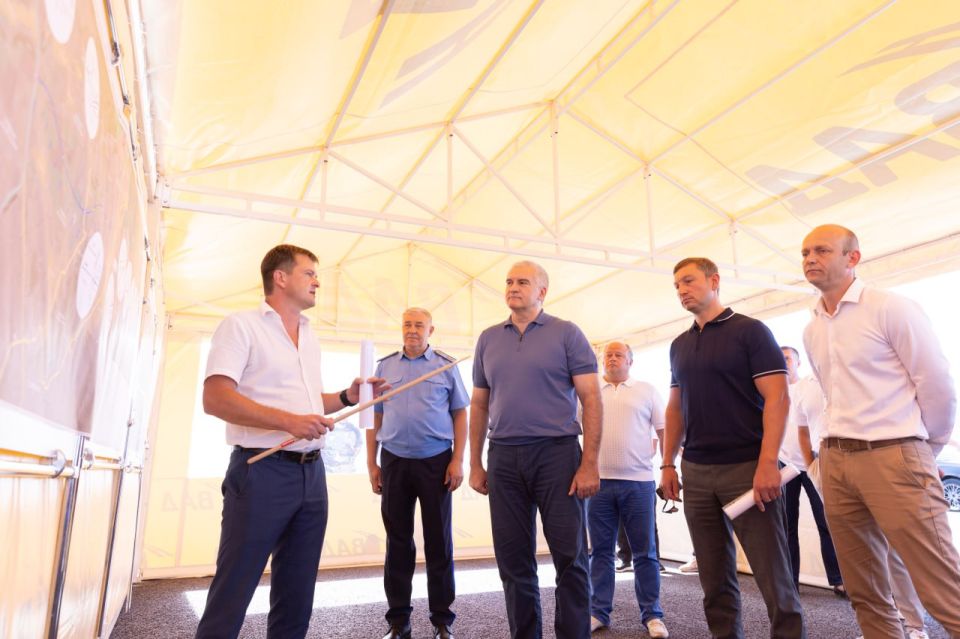  :                      9,4 