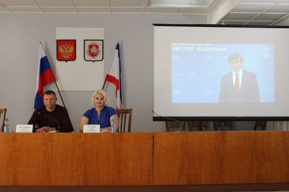 Игорь Крутьков: Сегодня принял участие в ежегодной августовской конференции педагогических работников образования Ленинского района под председательством начальника Управления образования Тимура Сосуновича Игорь Крутьков: Сегодня принял участие в ежегодной августовской конференции педагогических работников образования Ленинского района под председательством начальника Управления образования Тимура Сосуновича