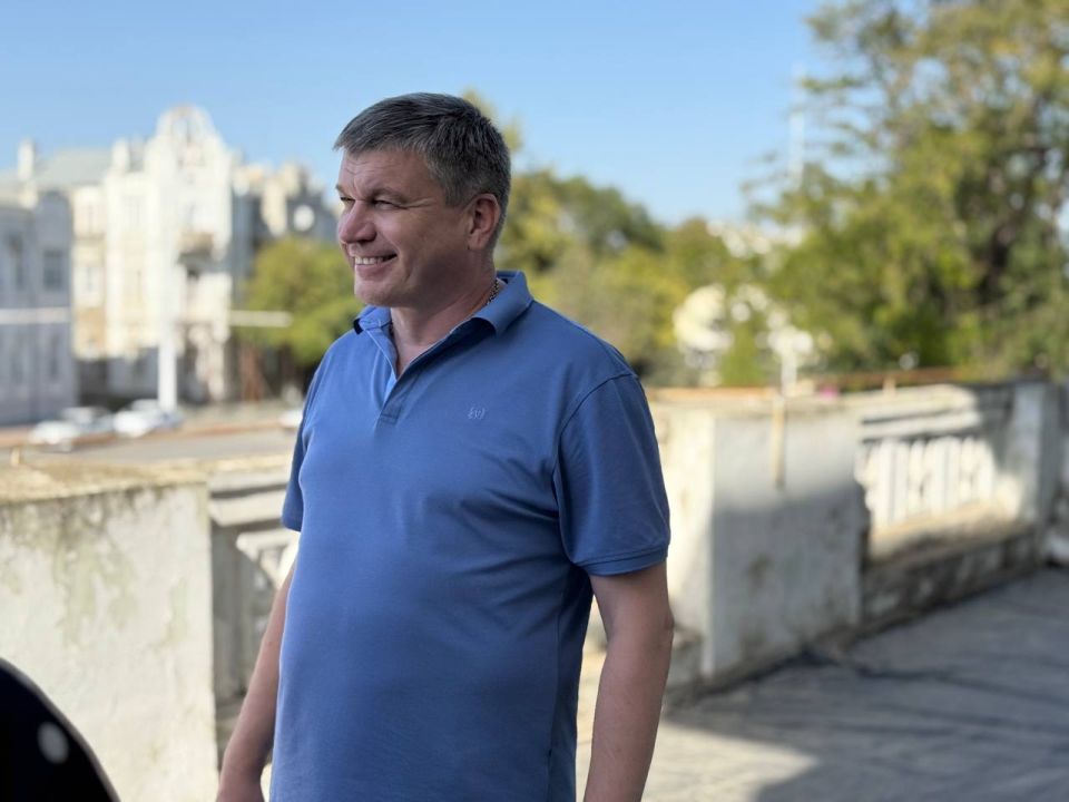 Александр Юрьев: В рамках рабочего визита заместителя Председателя Совета министров РК Михаила Назарова осмотрели состояние театра им. А.С. Пушкина Александр Юрьев: В рамках рабочего визита заместителя Председателя Совета министров РК Михаила Назарова осмотрели состояние театра им. А.С. Пушкина