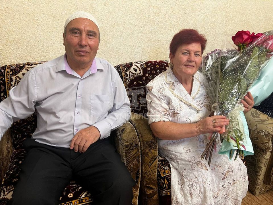 Решат и Диляра Сейтмеметовы празднуют 50-летний юбилей совместной жизни Решат и Диляра Сейтмеметовы празднуют 50-летний юбилей совместной жизни