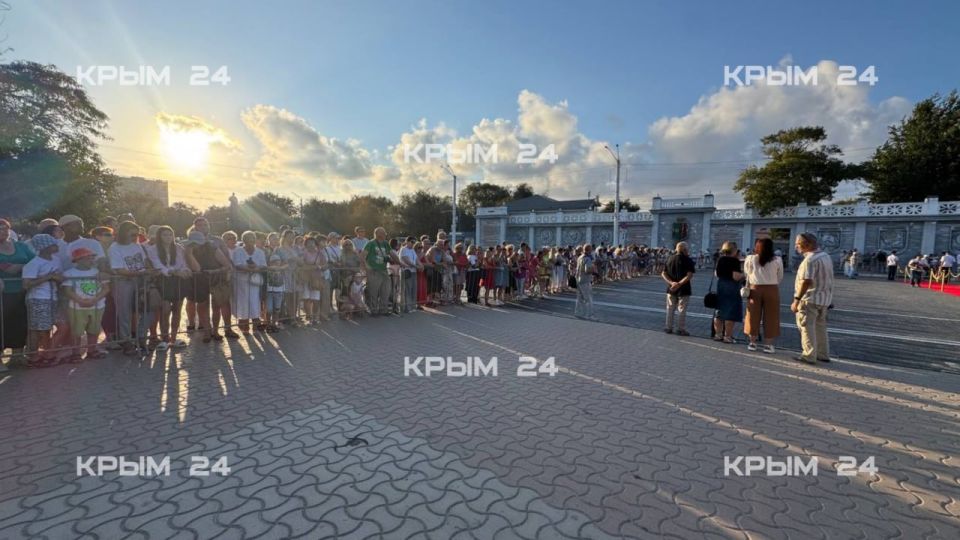 В Евпатории скоро начнется торжественное открытие VII фестиваля детского и семейного кино «Солнечный остров» В Евпатории скоро начнется торжественное открытие VII фестиваля детского и семейного кино «Солнечный остров»