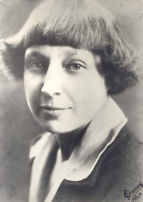  1913                   ()
